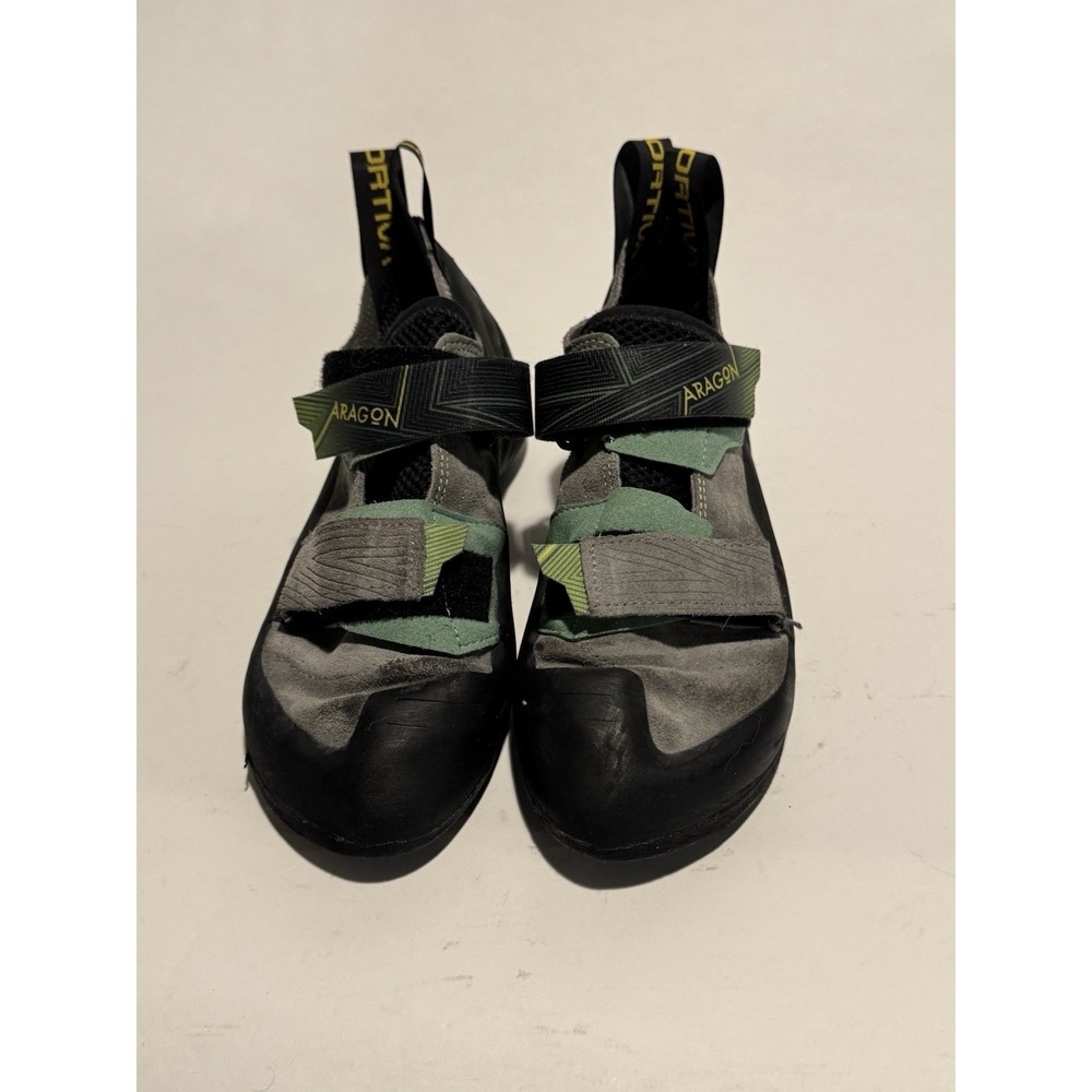 La Sportiva Aragon climbing shoes clay hibiscus colorway Women's 9